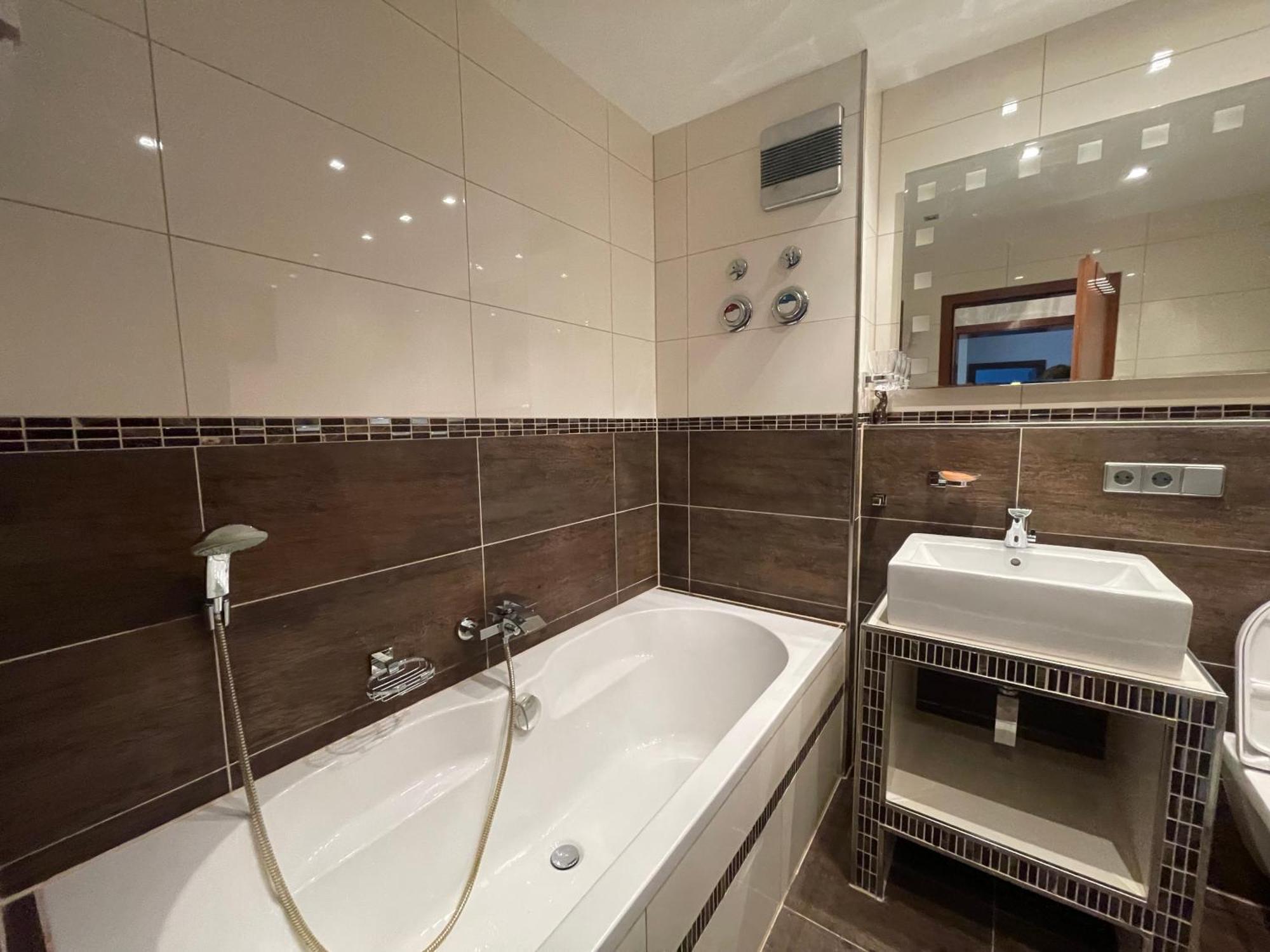 Wunderschoenes 2 Zimmer Apartment Zentrum Goldstadt Pforzheim Exteriér fotografie